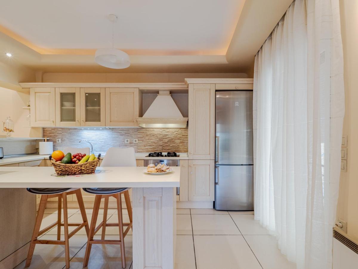 Aura Elegant Apartment Near Garitsa Bay Analipsis  Екстер'єр фото